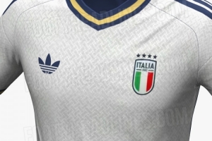 這一身如何？意大利26年世界杯客場(chǎng)球衣諜照：古羅馬柱狀圖案裝飾