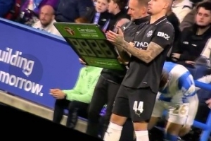 傷愈復(fù)出！哈蘭德談菲利普斯：約克郡皮爾洛回歸