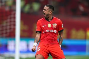 滬媒：一度被懷疑是“假貨”的萊昂納多，成為海港隊的超級英雄