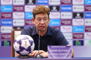 斯盧茨基：縱觀全場可以看出雙方勢均力敵，很遺憾今天沒全取三分