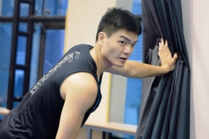 沒有文案 只有實(shí)干！國慶我在崗 籃球不打烊