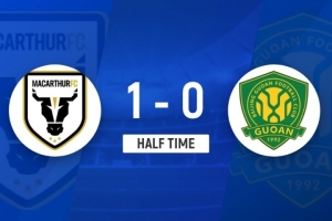 半場-北京國安0-1麥克阿瑟FC 后防漏人致丟球李磊失良機