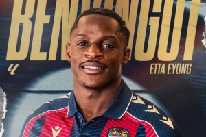 每體：巴薩計(jì)劃下賽季重組前鋒線，他們有意簽下萊萬特射手艾永