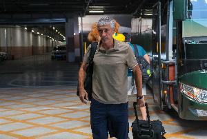 博主：昨晚很多國安隊員都去塞蒂恩住處與塞蒂恩道別