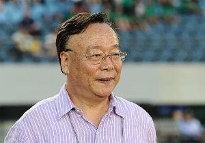 石雪清談張卓毅青訓(xùn)糾紛：嗨球行為不違規(guī)，但這種悲劇不能再發(fā)生