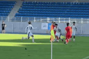 王鈺棟熱身賽遭飛踹！經(jīng)紀人金暢：國家隊有沒有考慮過保護年輕人