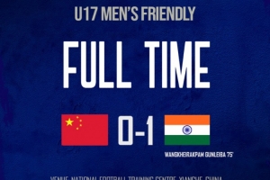 馬德興談國少：浮嶋敏首次啟用“雙高”戰(zhàn)術(shù) 輕敵被印度反擊破門