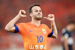 魯媒：瓦科與泰山隊(duì)的續(xù)約尚未達(dá)成共識(shí)，也有其他球隊(duì)拋出橄欖枝