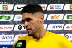 西海岸外援里切利：因?yàn)榕辛P和犯規(guī)導(dǎo)致兩人罰下，輪不到我來點(diǎn)評(píng)