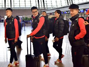 回歸土帥！國足近5任主帥：里皮、李鐵、李霄鵬、揚科維奇、伊萬