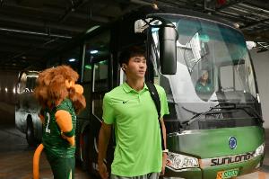 記者：吳少聰發(fā)燒，今日國安賽前發(fā)布會(huì)球員調(diào)整為張玉寧