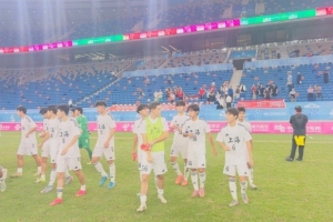 第十五屆全運(yùn)會U20男足比賽，上海U20隊(duì)小組第一晉級1-8名排位賽