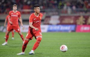 黃希揚：本賽季曾糾結(jié)是否退役，希望留在銅梁龍傳授經(jīng)驗給后輩