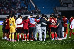 足球報(bào)：若無法解決降級(jí)后準(zhǔn)入資金需求，亞泰或?qū)⒏鎰e中國足球