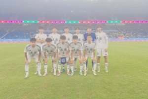 東體談全運(yùn)會(huì)上海男足逆轉(zhuǎn)新疆：隊(duì)員盛贊徐根寶關(guān)鍵時(shí)刻“敲打”