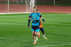 馬卡報：赫伊森經(jīng)檢查后確認(rèn)沒有受傷，可以出戰(zhàn)埃爾切