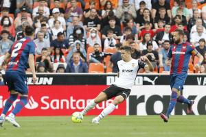 瓦倫西亞德比激情回歸：時隔三年半，瓦倫西亞與萊萬特重燃戰(zhàn)火