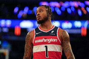 時間不多&效率挺高！惠特摩爾出戰(zhàn)17分鐘 9投5中砍下11分