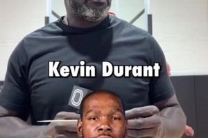 聽(tīng)到目前比詹姆斯強(qiáng)的就折斷木棍！奧尼爾居然到最后才折？！