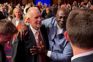 邁克爾·喬丹與教練多年后重聚